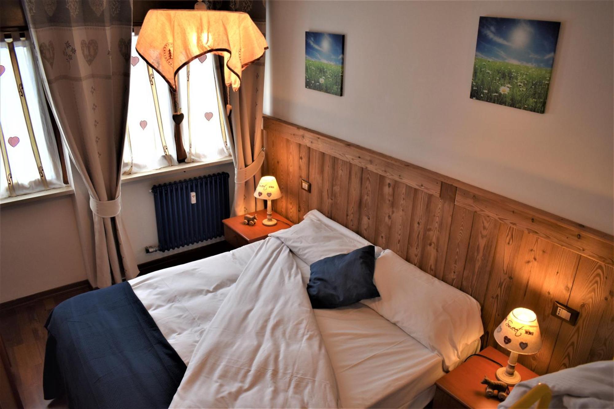 มิรามอนติ อัฟฟิตตากาเมเร เกสท์เฮาส์ Hotel วัลตูร์นอนช์ ห้อง รูปภาพ